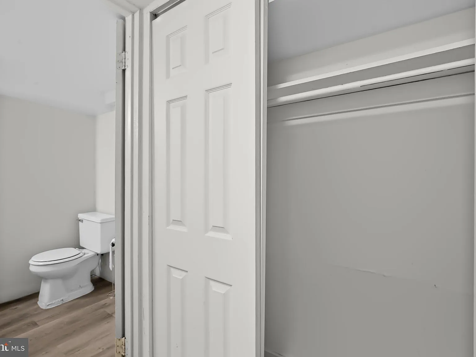 2 bed, 1.0 bath, $1,475 — Photo 2