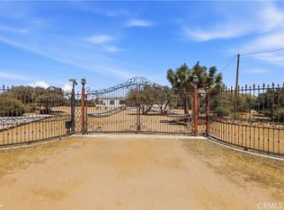 11124 Medlow Ave, Oak Hills, CA 92344