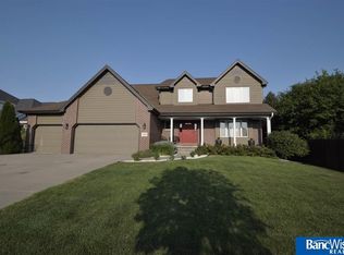 5830 Markhorn Ct, Lincoln, NE 68526