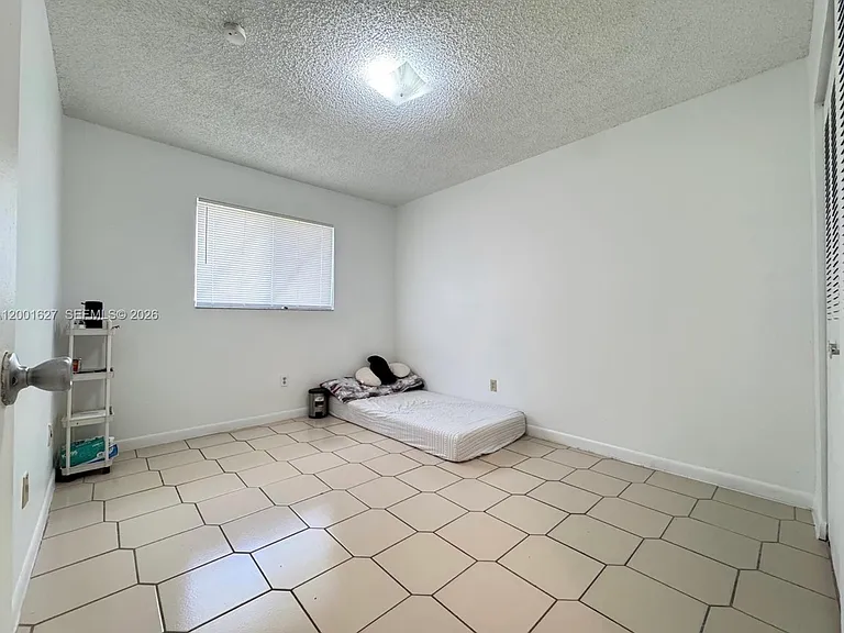 10765 SW 4th St — Photo 6
