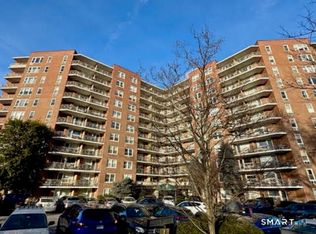 91 Strawberry Hill Ave APT 534, Stamford, CT 06905
