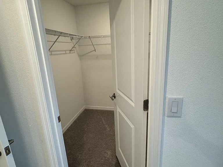 8299 Crescent Oaks Dr — Photo 14