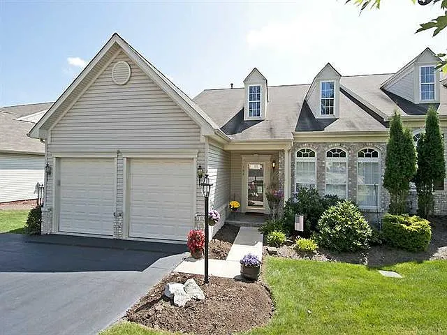 768 Norwegian Spruce Dr photo 1