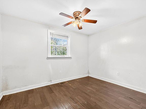 29th image of this home