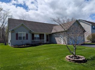 55 Barclay Ct, Rochester, NY 14612