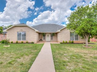 4929 Royal Oak Dr, San Angelo, TX 76904