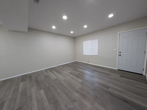 4th image of 1444 W Grand Ave