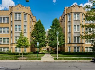 232 S Maple Ave #D1, Oak Park, IL 60302