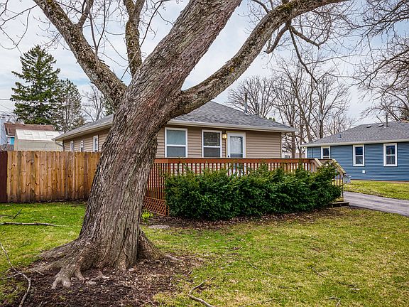 5th image of 7607 Hickory Rd