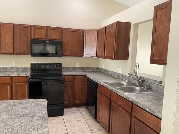 2nd image of 465 Lake Eloise Pointe Blvd