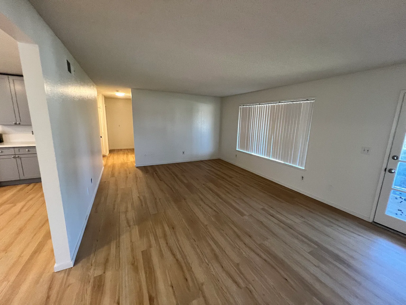 2 bed, 1.5 bath, 1100 sqft, $2,495 — Photo 4