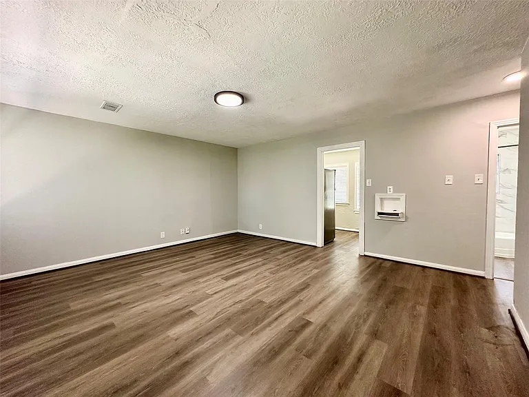 3723 Cosby St — Photo 4