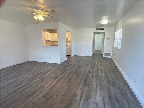 4th image of 618 Saxony Park #618