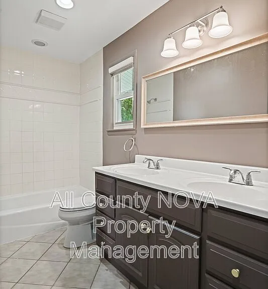 6428 Earlham Dr — Photo 32