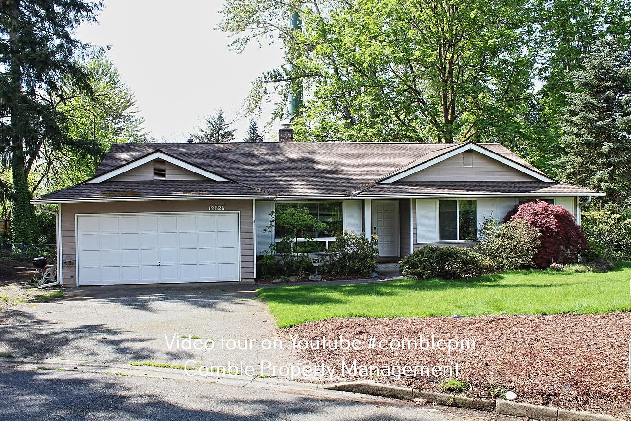 3 bed, 1946 sqft, $3,700 — Photo 1
