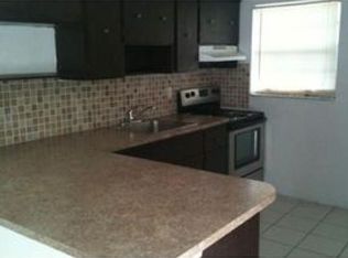 127 NW 61st Ave, Hollywood, FL 33024