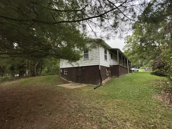 704 Verge St, Clifton Forge, VA 24422