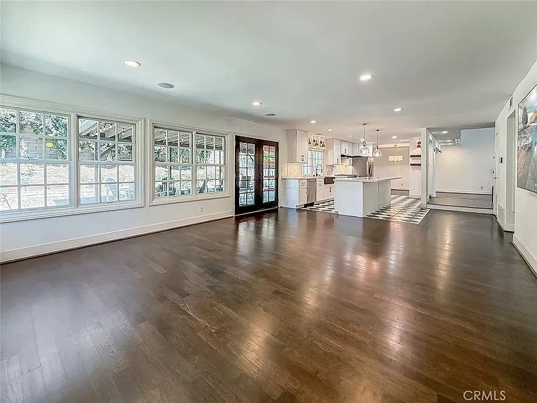 3301 Blue Ridge Ct — Photo 23