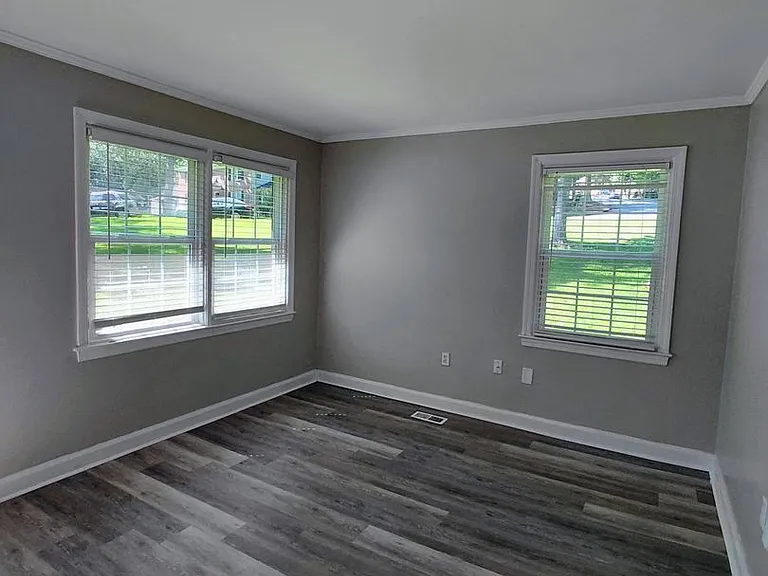 3324 Vineville Ave — Photo 2