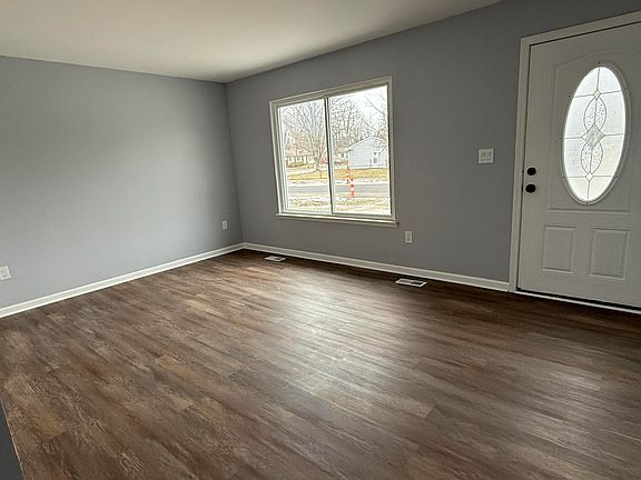 4th image of 1314 Harry St