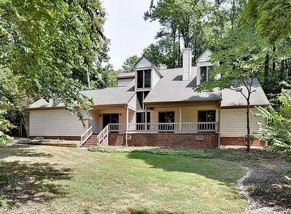 2nd image of 104 W Tazewells Way