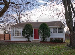 2412 Bluebird Ln, Rolling Meadows, IL 60008