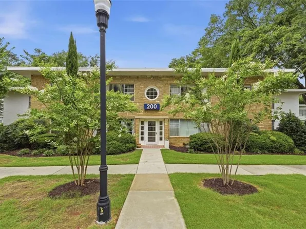 2240 Cheshire Bridge Rd NE Unit 205, Atlanta, GA 30324