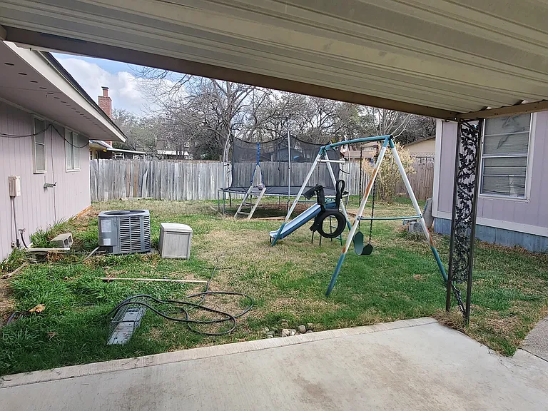 14219 Brook Hollow Blvd — Photo 28