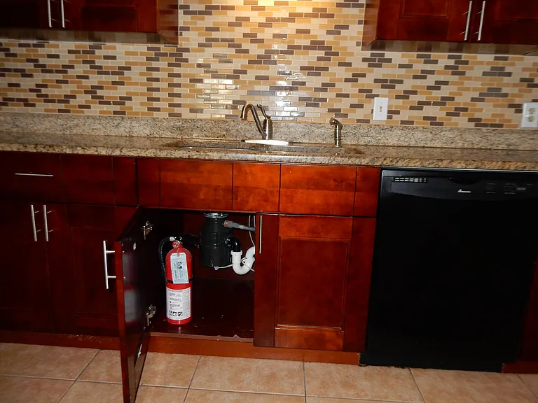 3719 Pembrook Dr — Photo 8