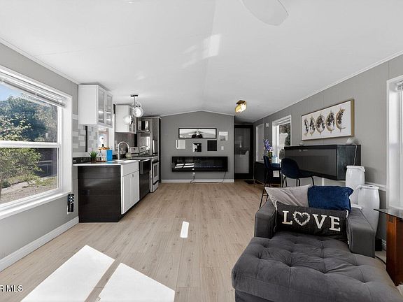 5th image of 2801 Johnson Rd APT 14