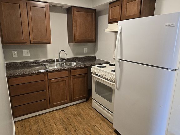 4th image of 801 Pennsylvania Ave APT 7