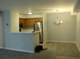 6913 Mary Caroline Cir, Alexandria, VA 22310