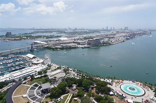 50 Biscayne Blvd #5202 Photo 1 50 Biscayne Blvd #5202 Photo 1