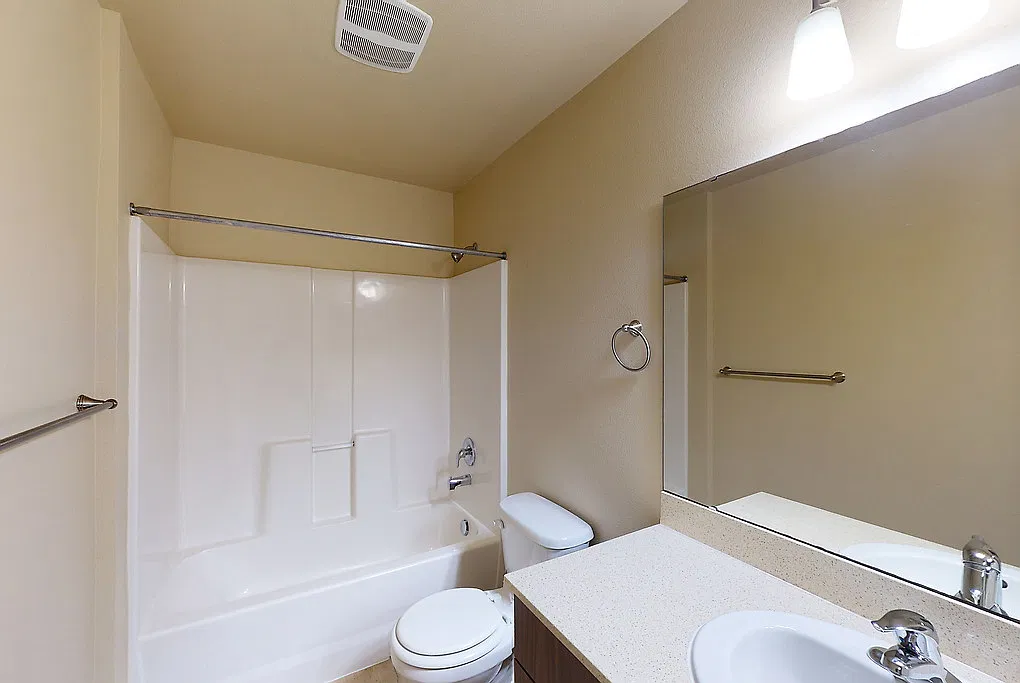 Woodland Commons — Photo 4