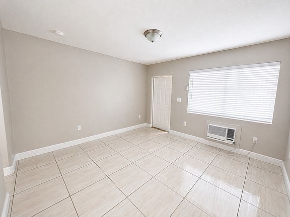 2nd image of 1940 Washington Ave #11555660