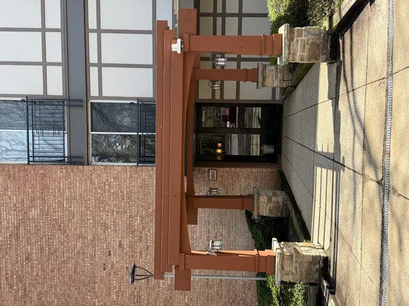 5800 Oakwood Dr Unit 5G, Lisle, IL 60532