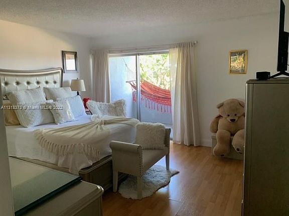 3rd image of 9375 Fontainebleau Blvd APT L419