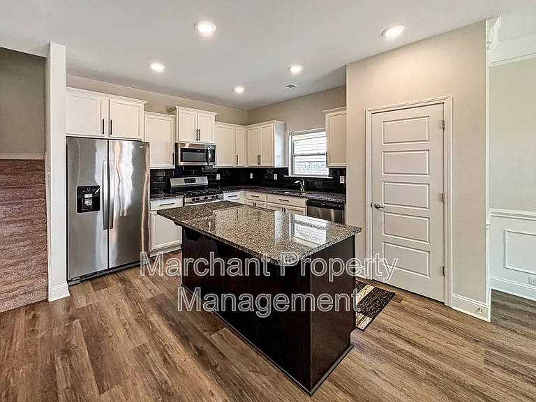 120 Starlight Dr — Photo 7