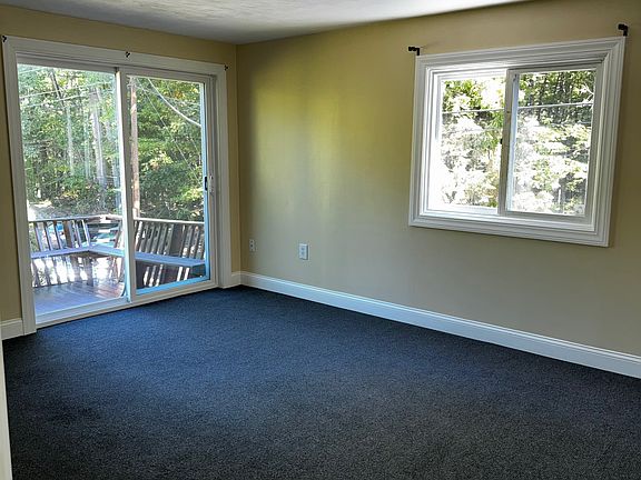 4th image of 7 Gretchen Ln #1