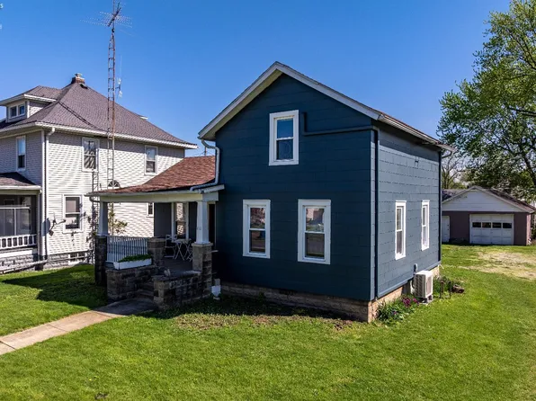 413 W 3rd St, Pt Clinton, OH 43452