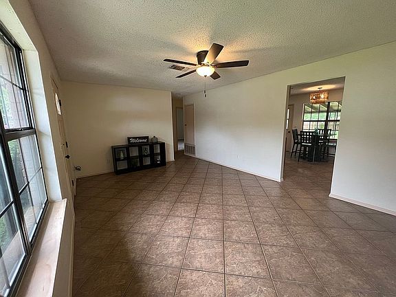 4th image of 1114 Mulberry Dr