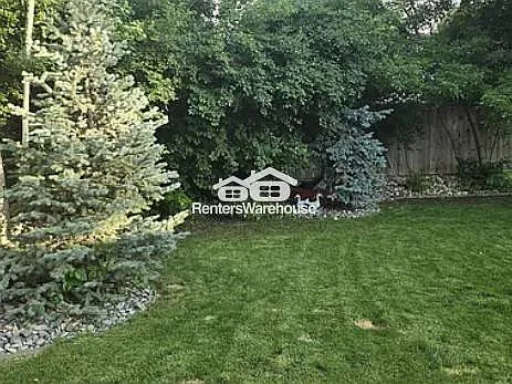 3506 S Holly St — Photo 14