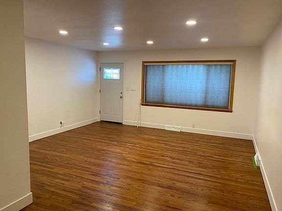 Main Living room/ Front Entrance