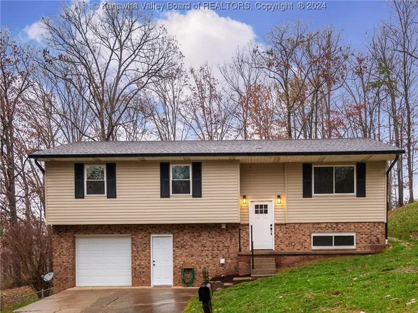 5013 Buffy Dr, Cross Lanes, WV 25313