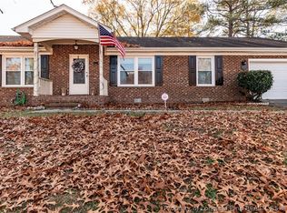 901 Dandridge Dr, Fayetteville, NC 28303