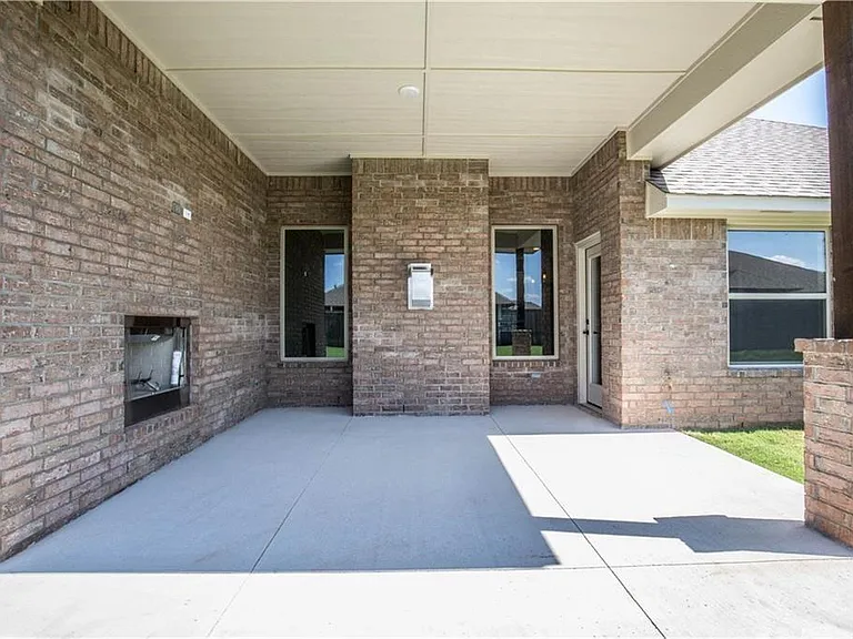 2609 Foxglove Ln — Photo 17