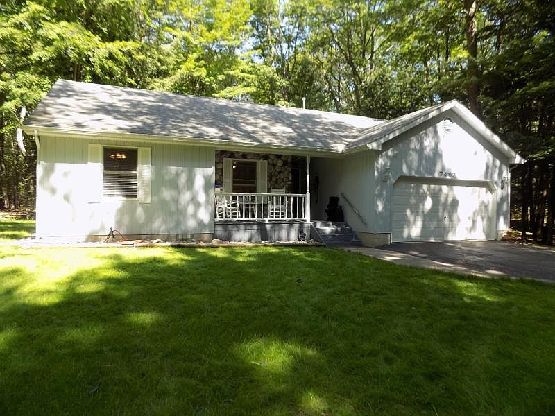 1st image of 7497 Lakewood Dr