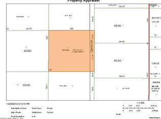 105 Squares Rd, Palatka, FL 32177