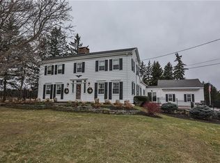 397 W Bloomfield Rd, Pittsford, NY 14534