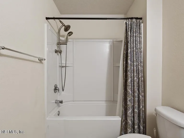 45047 Amhurst Oaks Dr — Photo 16